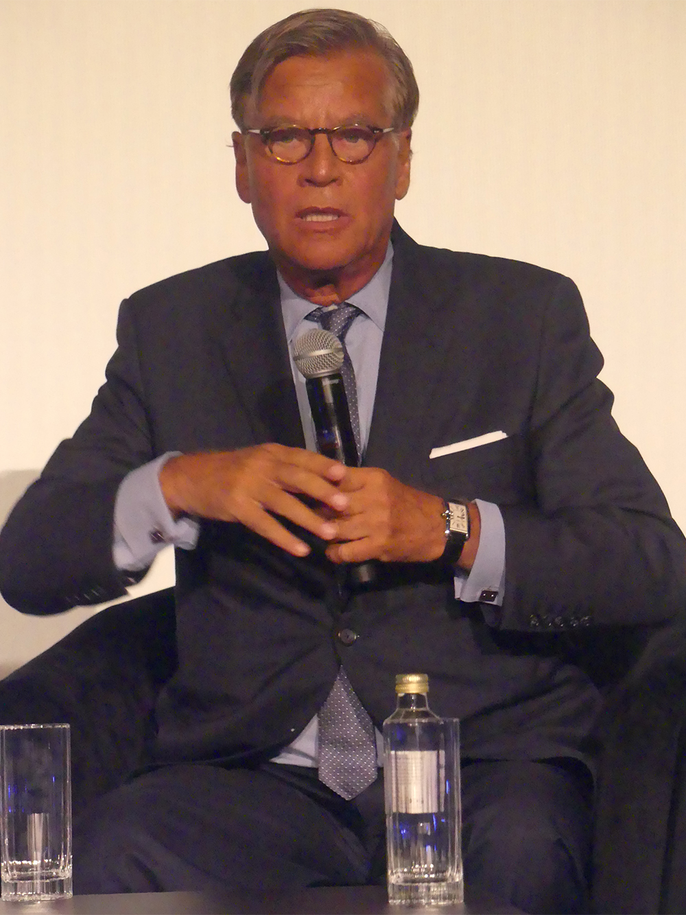 The Social Reckoning : Aaron Sorkin transpose à Paris la remise en question de Facebook