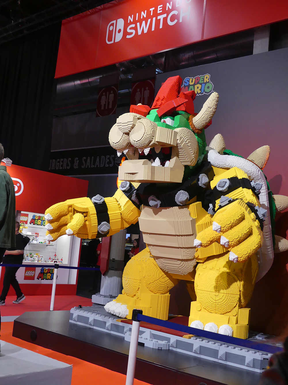 Check Out How LEGO Built Their Giant LEGO Bowser From Comic-Con